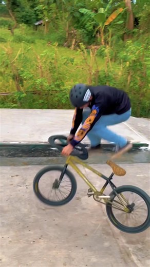 2.9M views · 15K reactions | How to pimp a circle whips cycling #howto #lifehacks #modified | Ciobmx Aseli | Facebook