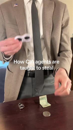 CIA Agent Sleight of Hand Tricks Revealed
