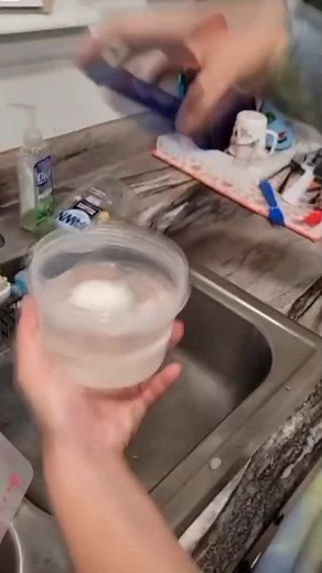 Kitchen Tips: Cooking with Eggs and Cleaning Containers