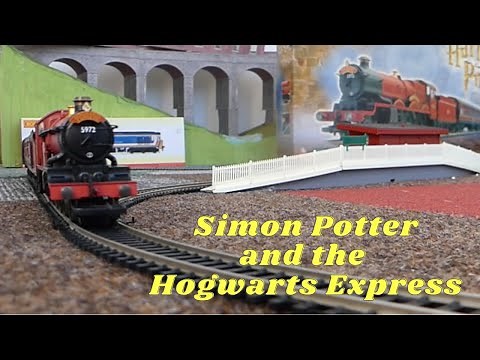 Simon Potter and the Hogwarts Express - Hornby Train Set unboxing and playtime