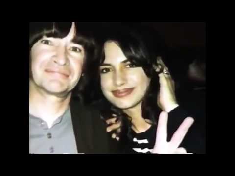 The Bangles Behind the Music