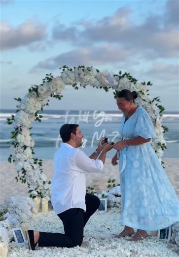 She said YES!💍 save your date now, hit us on DM!📩 #baliproposalplanner #marrymeinbali #willyoumarryme #fyp #proposalinbali