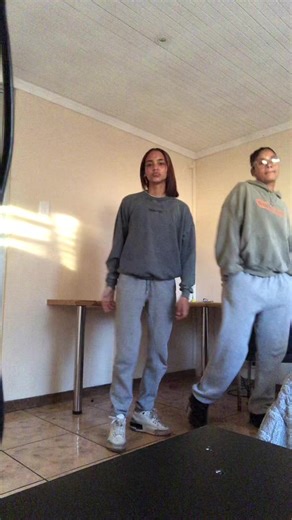 Skeur Dance Performance