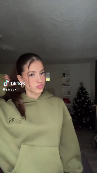 𝐬𝐚𝐫𝐚 (@saryvx)’s videos with original sound - .xzoraaa