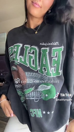 I love @abercrombie hoodies 🥹 #abercrombie #popoverhoodie #essentialpopoverhoodie #hoodie #hoodiecollection #sweatshirt #foryou #fyp #utah #tryonhaul #camohoodie #eagles #chiefs