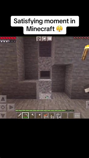 Does this ever happened to you? 😳 #minecraft #minecraftbedrock #minecraftmemes