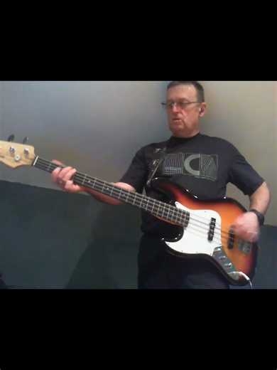 Learning to Fly Bass Short# Tom Petty & The Heartbreakers