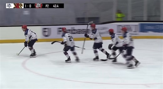 𝗔 𝗗𝗔𝗠 𝗚𝗢𝗢𝗗 𝗚𝗢𝗔𝗟 🚨 Great to see Adam Robinson pick up his first goal of the season on Saturday night. Adam found himself out in front to tip home Ricky’s shot from the blue line 🦁 | Edinburgh Capitals