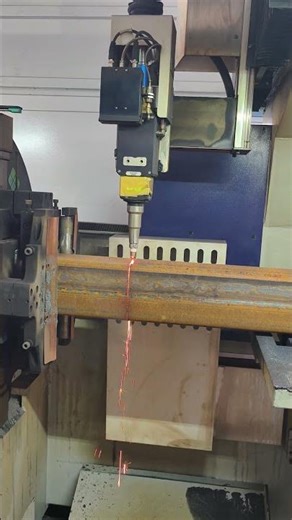 Automatic loading and unloading laser cutting #laser cutting