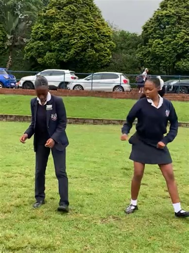 NEW DC: @Bina_.ka_.Trinity should I drop a tutorial? Thank yall for 260k views on my pinned video🫶 #gqom #gqomtotheworld #fyppppppppppppppppppppppp #newdc