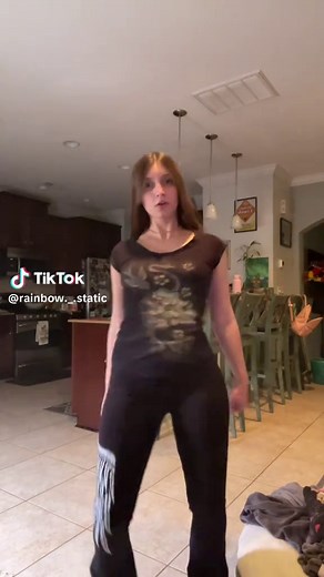 Marie (@rainbow._.static)’s video of ashley barnes