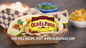 The flavors of Mexican street corn in an easy, beefy taco boat. Get the full recipe at http://bit.ly/beefelotetacoboats | Old El Paso