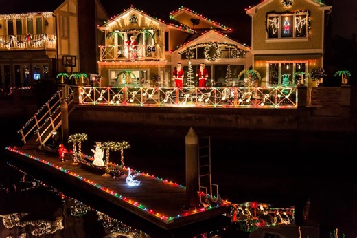 Huntington Harbor Cruise of Lights December 16-23, 2022