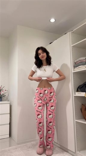 I’m never taking these hello kitty pjs’s off 💕🤭 #fyp #viral #dance #hellokitty