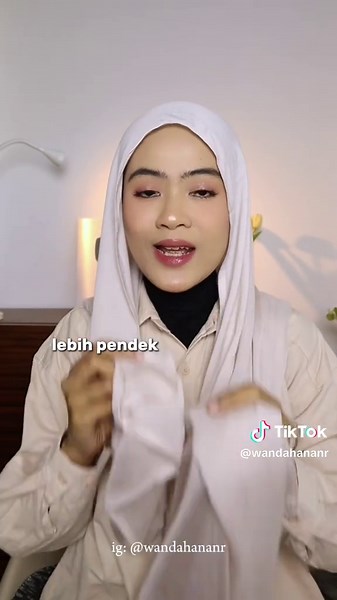 Tutorial Hijab: 3 Gaya Pashmina Viscose yang Nyaman