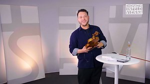 41 reactions · 13 shares | A clean string is a happy string! How to clean your strings safely and effectively in our latest Thomastik-Infeld Stringtelligence tutorial ☺️ Video by Nik Pichler | Violinist Giora Schmidt | Facebook