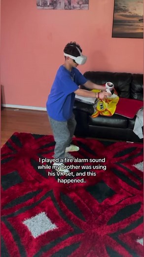 2.8K views | I Played A Fire Alarm Sound While My Brother Was Using His VR Set, And This Happened.. #reelsfb #pranks #brothers | Erick Claros | Facebook
