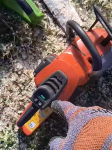 Husqvarna 542i XP vs PROCRAFT 40/2 Chainsaw Comparison
