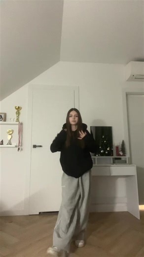 Learn the Gozalo Dance Trends with Mariyasha