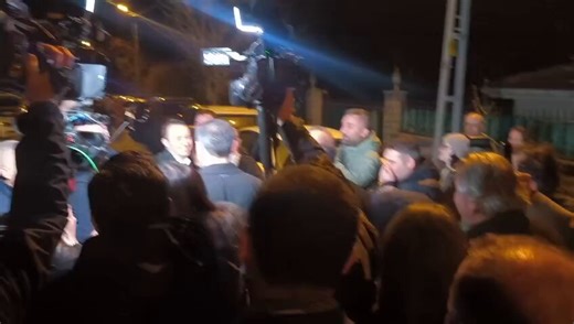 Perşembe sabahın altısından Cuma sabahın 7'sine kadar 24 saatin ardından gazetecilik nöbetimiz de son buldu. Şimdi davaya 3 gün ara.