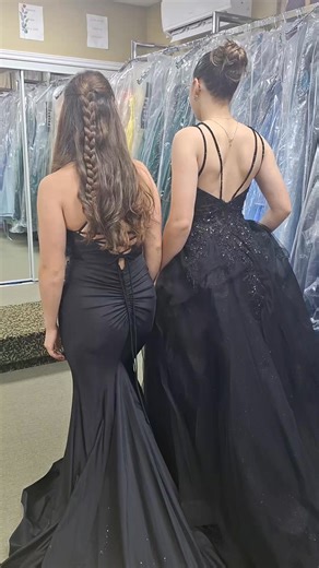 🤩ROBES DE BAL NOIRES🤩 Un classique qui ne se démode pas 🙌 | Boutique Mode St-Léon - Tout pour le Mariage et Bal de Finissants