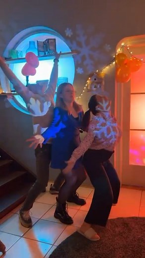 51K views · 624 reactions | Zduńscy Challenge 浪 kto następny? #dance #fun #crazyfamily #film #serial #onset #naplanie | Marcin Mroczek | Facebook