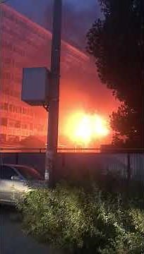 В Атырау горит гостиница "Ак Жайык"