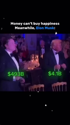 ‎Shehaib Furniture - شهيب فرنتشر‎ on Instagram: "压电瓷砖的工作原理. 日本利用压电瓷砖将人们的脚步转化为电能，这种技术通过压电材料将行走时产生的压力转化为电能，并已被应用于涩谷车站等人流密集区域，为LED灯、数字显示屏和传感器等设备供电。 压电瓷砖的工作原理是当人踩在上面时，瓷砖弯曲产生的机械应力会被压电材料转换为电能，通过汇集每一步产生的少量电荷，最终产生足够的电力来驱动各种设备。捕捉动能：: 瓷砖能够捕捉行走的动能，这种动能是由体重和动作对瓷砖产生的压力引起的。 产生机械应力：: 行走时，压力会使瓷砖轻微弯曲，从而产生机械应力。 能量转换：: 瓷砖内部的压电材料将这种机械应力转化为电能。 应用实例 涩谷车站： 在涩谷车站这样人流密集的地方，每天约有1050万步的能量被收集，为这个系统做贡献。 供能设备： 收集到的电能可以驱动LED灯、数字显示屏和传感器等设备。 优势 可持续能源：: 这种方法利用日常的动作转化为可再生能源，减少对传统能源的依赖。 支持城市基础设施：: 有助于支持可持续的城市基础设施建设。"