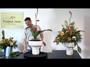 How To Make A Large Front Facing Flower Arrangement