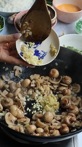 3.3K reactions · 655 shares | Fried rice is a staple in many households, so why not level it up with mushrooms? @stylemyplate's Mushroom Fried Rice is not only so damn easy to make, it's also a great dinner option for meat-free Mondays. Give it a try for yourself – check out the link here: https://australianmushrooms.com.au/recipe/mushroom-fried-rice-2/ #AustralianMushrooms #AddTheMightyMushie #GoodMoodFood | Australian Mushrooms | Facebook