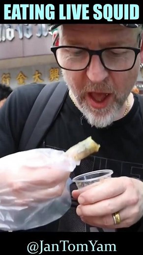 Squid Shot in Chinatown, Bangkok #squidshot #squid #shorts #thaifood #chinatownbangkok #shortsfeed