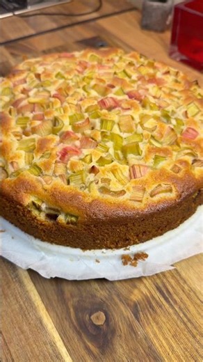 🥧 Rhabarberkuchen einfach & lecker |Schnelles Rezept mit Joghurt 🌱💚