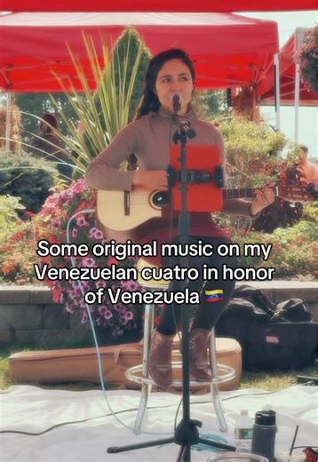For all my fellow Venezuelans 🇻🇪 Always fun getting to perform my song “Autumn Days” on my cuatro aka a 4 string Venezuelan instrument 🇻🇪 #venezuela #cuatrovenezolano #singersongwriter #singing #musiciansoftiktok musicians, latinmusic, singers, indieartists