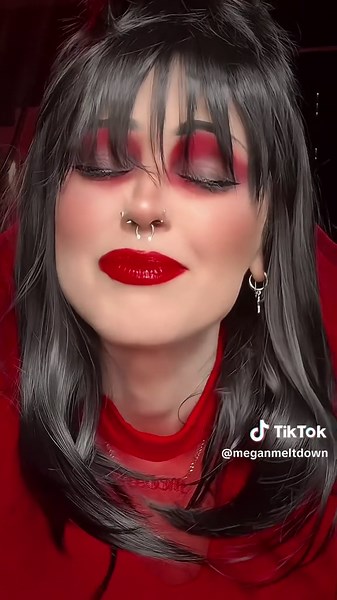 Megan Meltdown Featuring Lydia Loops: Musical Collaboration