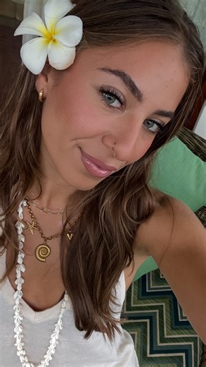 ruby sheohmelian on Instagram: "Code: RUBYVS to save $$ @keepthatpump 🎀💅 my new obsession (esp for back day purrr) #activewear #gymgirl #backgains #backworkout"