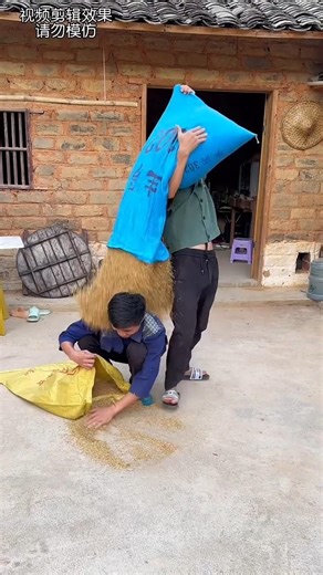 कल्लू ने बोरी गिरा दी 🤣 mini wood toy-woodXworking art skill wood / hand craft #shorts