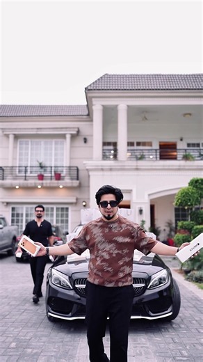 @saif | WC Jaldi se apni city ka name btao🥰🎁 tohfa apka huwa 🥰 #sidmrrapper #foryou #foryoupage