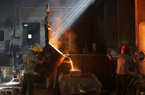 China steel :  iron ore futures hit record highs on strong demand, supply fears