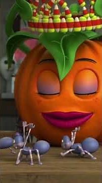 The Candy Corn Crown 🍬🌽👑 | Spookley's Halloween Shorts | #spookleythesquarepumpkin #ytshorts