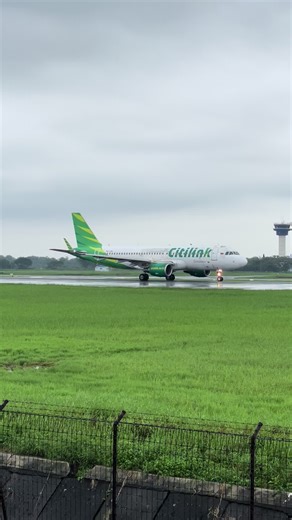 Citilink intersection take off 🇮🇩✈️ #citilink #planespotting #indonesia #foryou #fyp #aviation #medan #airport