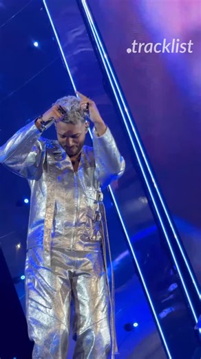 O duo Calema teve, no último sábado (7), um dos maiores shows de sua carreira ao se apresentar no Estádio da Luz, em Lisboa, Portugal. A dupla de irmãos realizou, na noite passada, um show impecável no estádio, que contou com as participações de Dilsinho (com quem a dupla divide a faixa ‘Leva Tudo’), Mariza, Dino D’Santiago, João Pedro Pais, Tayc, Anselmo Ralph, Sara Correia e Bill. #calema #portugal #lisboa #estadio #show #dilsinho #joaopedropais #tayc #anselmoralph #saracorreia #bill #dinodsan