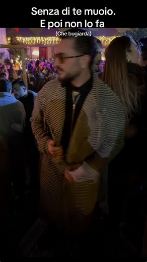 Live Photo Editing with CapCut and Green Screen Effects