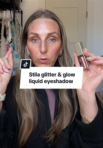Precise Application of Stila Liquid Eyeshadow
