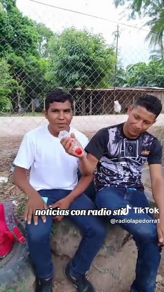 Video de lesther Hernández (@radiolapedorra1) relacionado con “radio broadcasting”