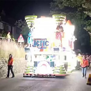Carnival returned to Sidmouth last night | Somerset Live