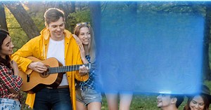 Downloade und starte Simply Guitar - Gitarre lernen auf PC & Mac (Emulator)