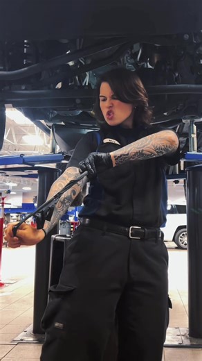 Now if you hit a Fergie song and I’ll sit down😂 #fypシ゚viral #mechanic #mechanicwars #wlw #dance