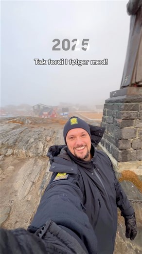 Godt nytår til jer alle! 🥳🪩 #fraklip #bloopers #nytår #onlinepatrulje #politi | Politiets Online Patrulje