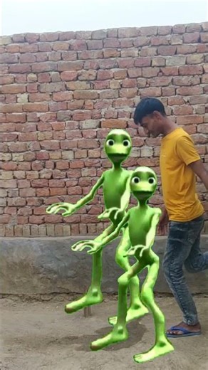 ALIEN DANCE VS CRAZY FROG! Me Kemaste Vs Dame Tu Cosita Vs Crazy Frog Gummy Bear Dame La Gomita