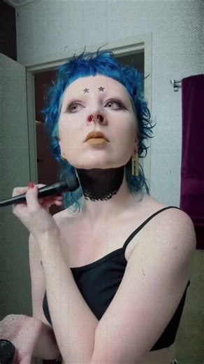 Neck Makeup Tutorial for Unique Looks